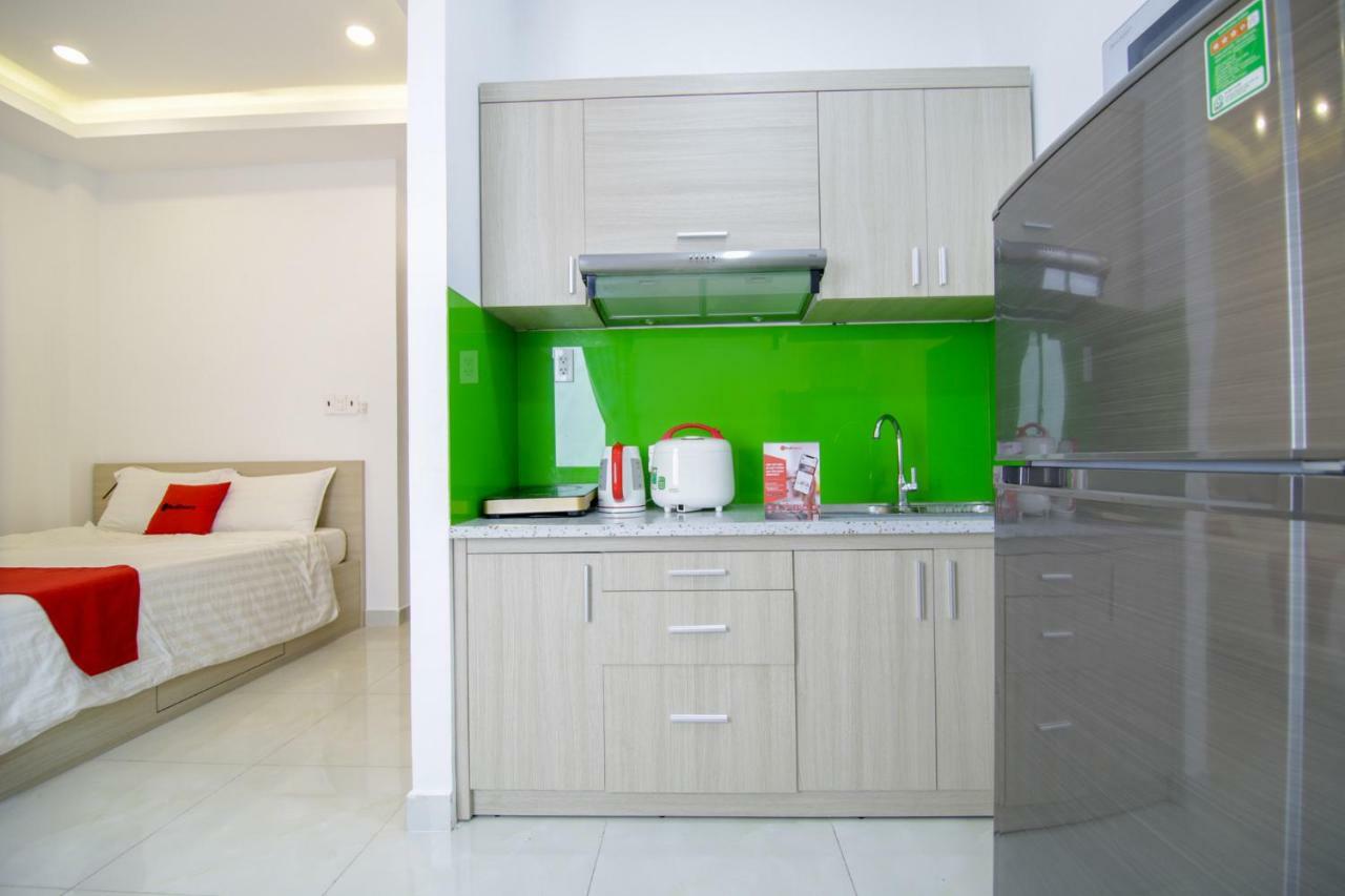 Reddoorz Near Quan Khu 7 Stadium Ho Chi Minh City Exterior photo